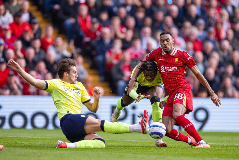 发飙是双线大赢家！王刚情商引热议 塞帅坐实讨薪！前大连双星都成冠军了