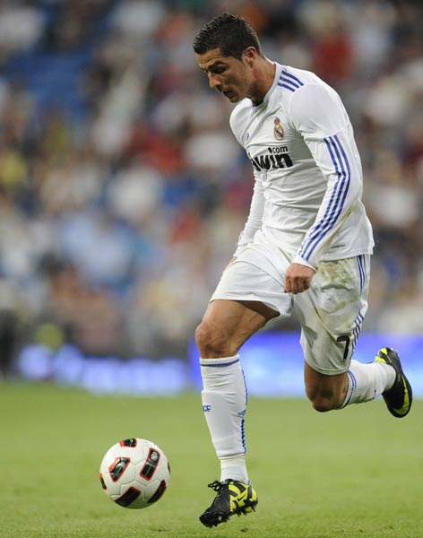 附加赛蓄力？波特执教瑞典的首场比赛1-4惨败瑞士