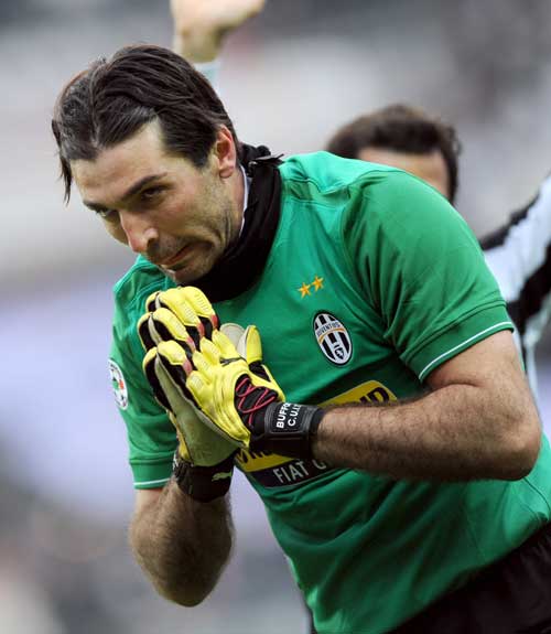 记者：萨拉赫确认不去客场踢欧冠，周末对阵海鸥回归