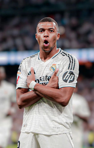 从弗里克的摇头中读懂了一切，巴萨的复兴之路还很漫长 巴塞罗那