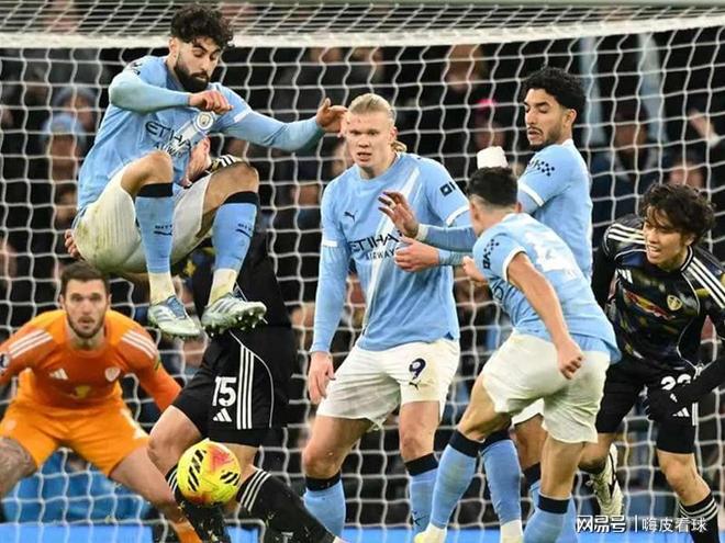 足球中超后卫世界级解围登上热搜